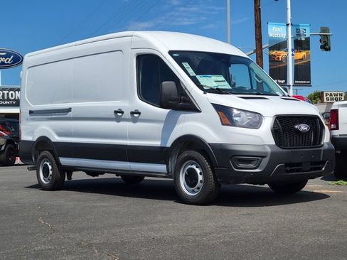 New 2026 Ford Transit 250 148 Medium Roof w/ Load Area Protection Package RWD image 33
