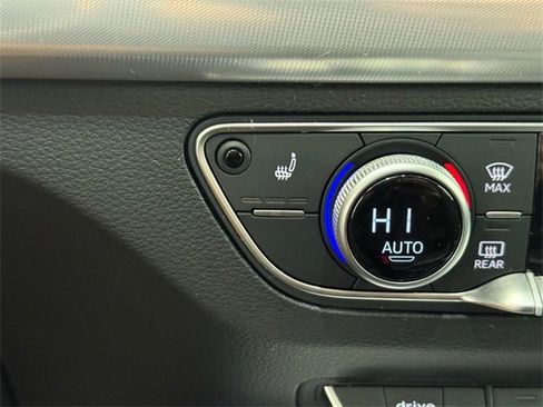 Certified 2025 Audi Q5 2.0T Premium image 20