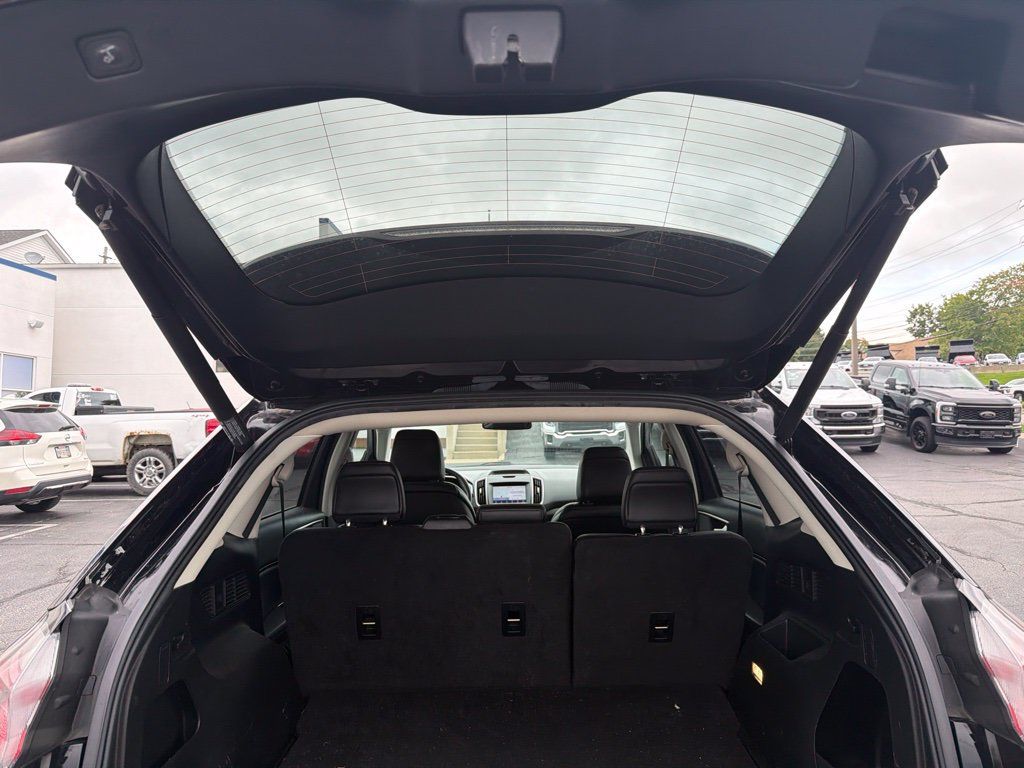 Used 2020 Ford Edge SEL w/ Convenience Package AWD/4WD image 8