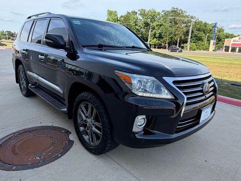 Used 2015 Lexus LX 570 4WD image 7