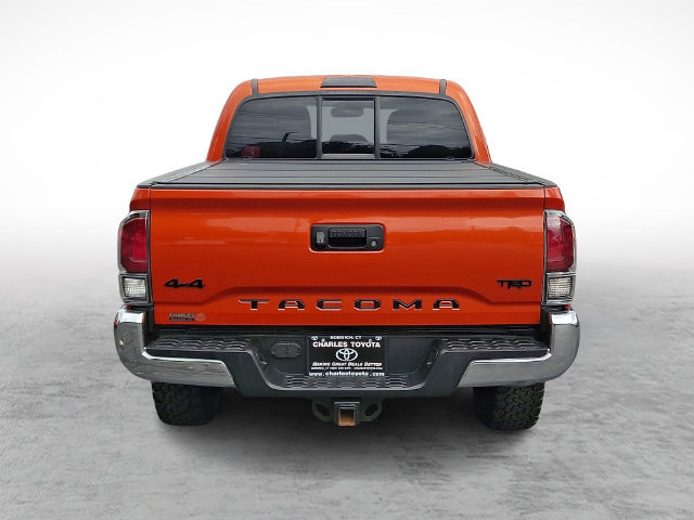Used 2016 Toyota Tacoma TRD Off-Road w/ Exterior Package AWD/4WD image 5