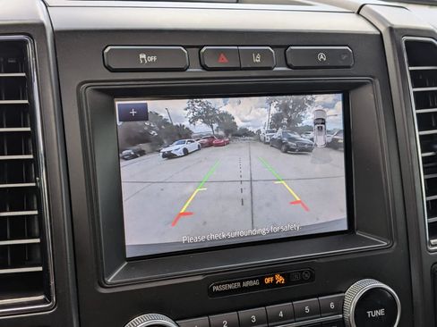 Used 2021 Ford Expedition Max Limited RWD image 18