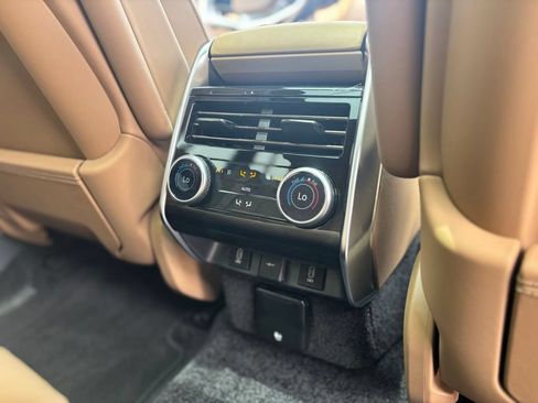 New 2026 Land Rover Range Rover SE AWD/4WD image 8