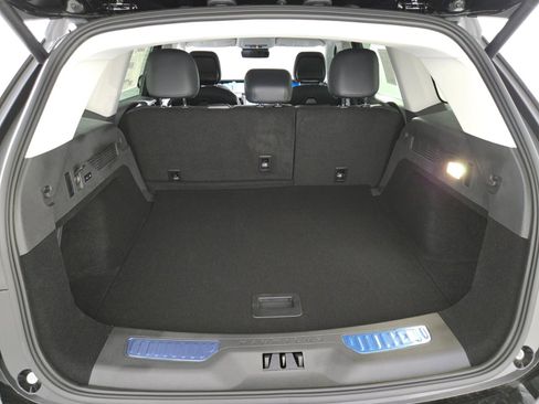 New 2026 Lincoln Nautilus Premier w/ Jet Appearance Package AWD/4WD image 16