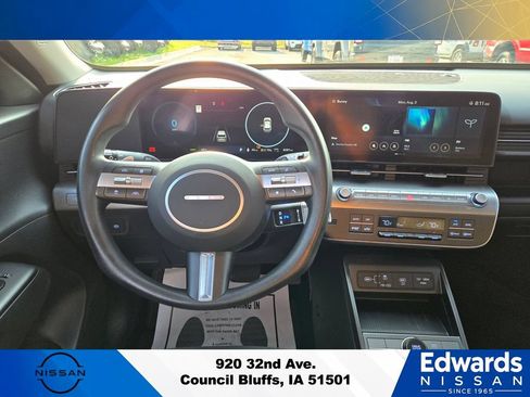 Used 2025 Hyundai Kona SEL FWD image 19