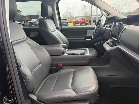 Used 2025 Ford Expedition Max Active image 34