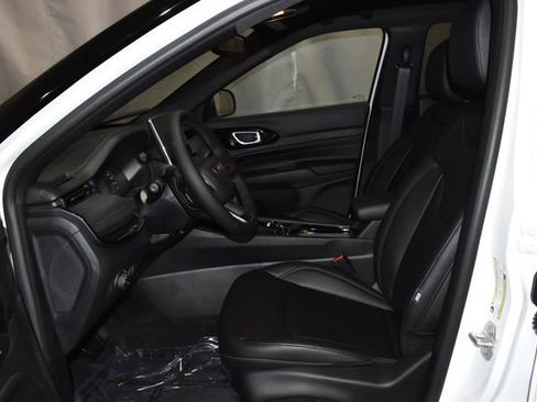 New 2026 Jeep Compass Limited image 10