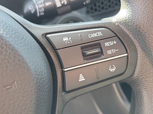 Used 2024 Honda CR-V EX image 25