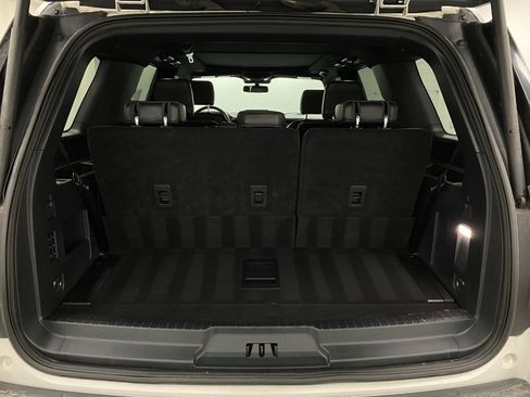 Used 2024 Ford Expedition Platinum image 6