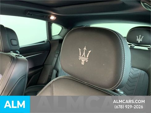 Used 2021 Maserati Levante S GranLusso image 17
