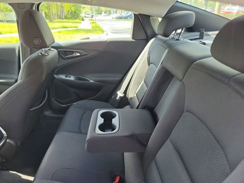 Used 2024 Chevrolet Malibu LT image 28