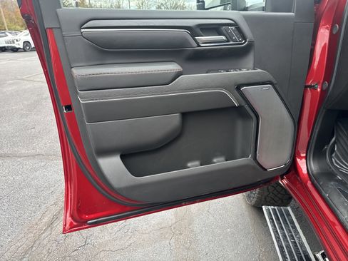 New 2026 GMC Sierra 2500 AT4X w/ AT4X AEV Edition image 8