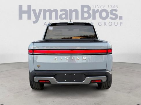 Used 2023 Rivian R1T Adventure image 4