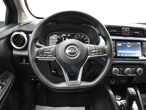 Used 2025 Nissan Versa SV FWD image 19