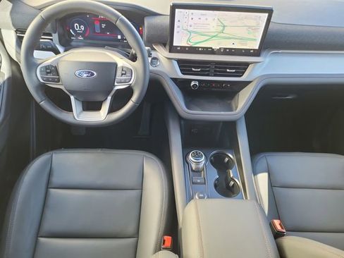 New 2026 Ford Explorer Active image 24