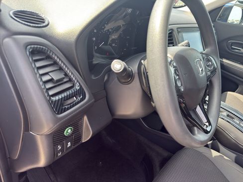 Used 2022 Honda HR-V EX image 15