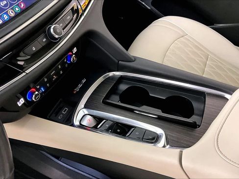 Certified 2022 Buick Enclave Avenir w/ Avenir Technology Package image 15