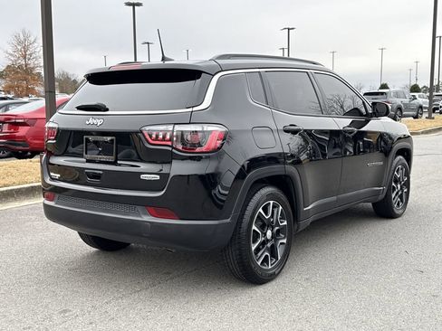 Used 2022 Jeep Compass Latitude image 5