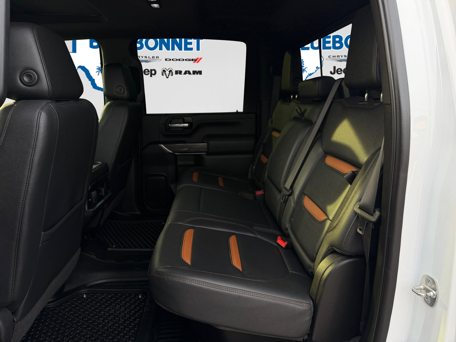Used 2022 GMC Sierra 2500 AT4 w/ AT4 Preferred Package AWD/4WD image 22