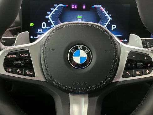 Used 2026 BMW X5 xDrive40i w/ M Sport Package AWD/4WD image 16