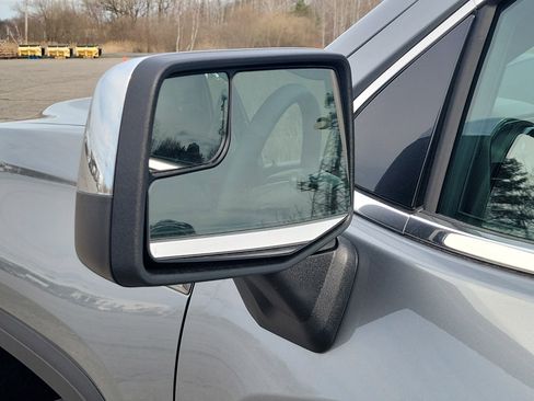 New 2026 GMC Sierra 1500 SLE image 13