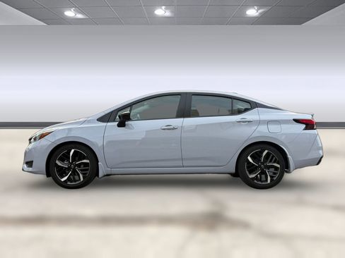 Used 2023 Nissan Versa SR w/ Trunk Package image 2