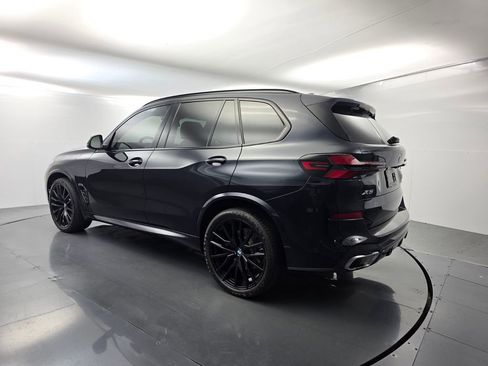 Used 2024 BMW X5 sDrive40i w/ M Sport Package RWD image 6