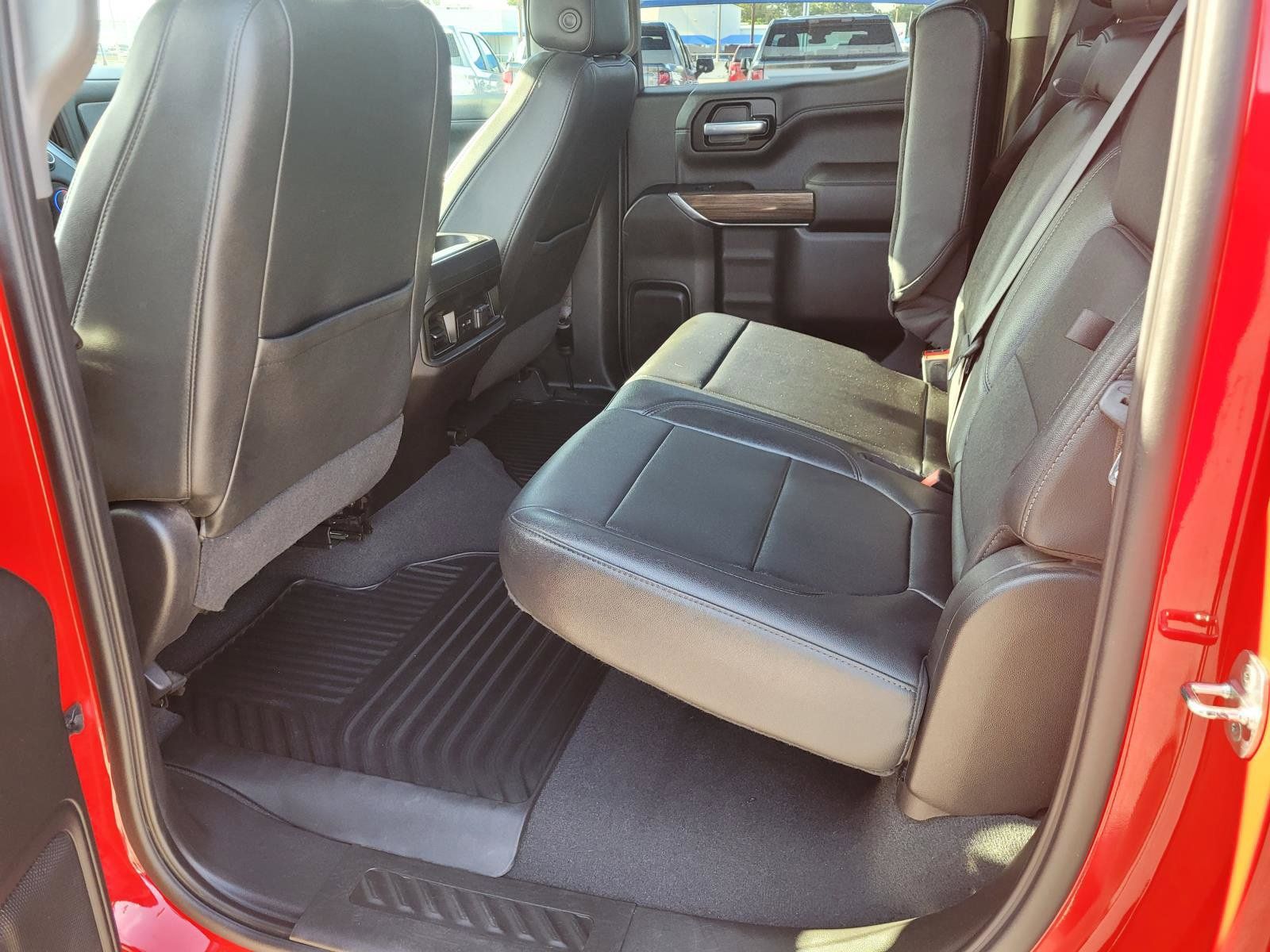 Used 2021 Chevrolet Silverado 1500 RST w/ Convenience Package II AWD/4WD image 3