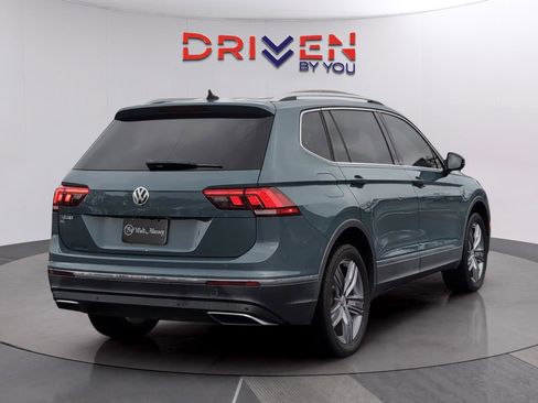 Used 2020 Volkswagen Tiguan SEL image 5