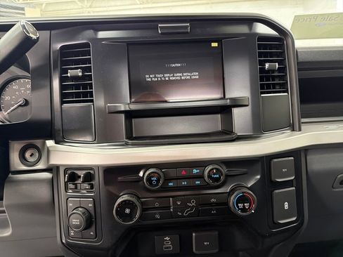 New 2026 Ford F250 XL w/ XL Chrome Package image 21