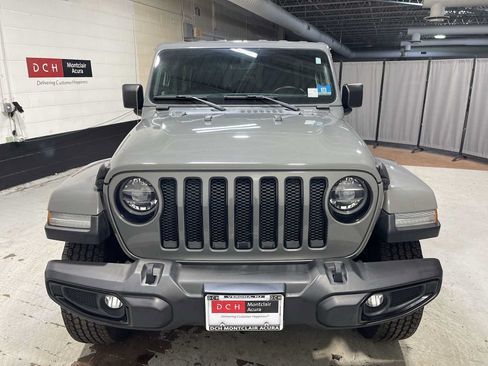 Used 2020 Jeep Wrangler Unlimited Sahara AWD/4WD image 6