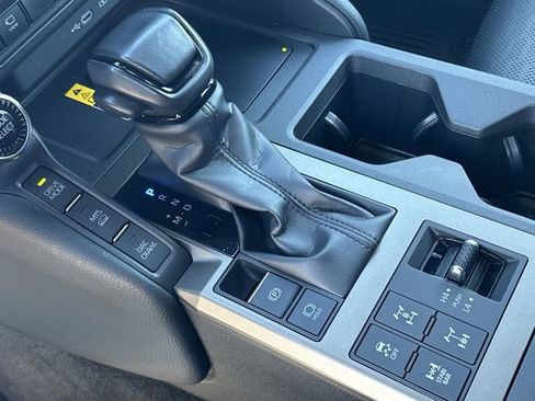 Certified 2024 Toyota Land Cruiser image 25