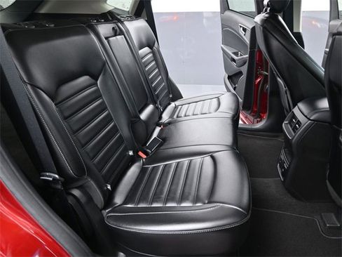 Used 2019 Ford Edge SEL w/ Equipment Group 201A image 24