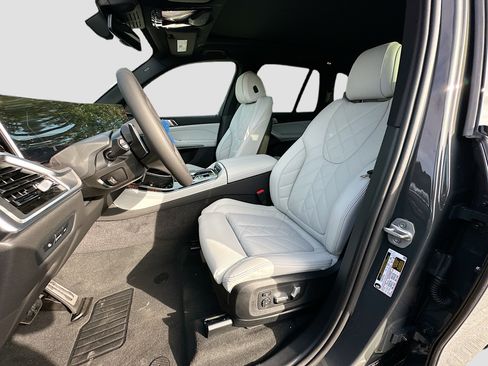 New 2026 BMW X5 sDrive40i w/ M Sport Package image 15