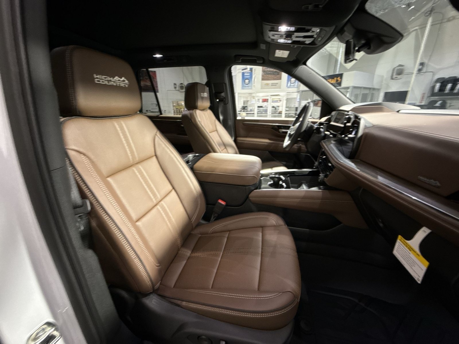 New 2026 Chevrolet Tahoe High Country w/ Sun And Tow Package AWD/4WD image 29