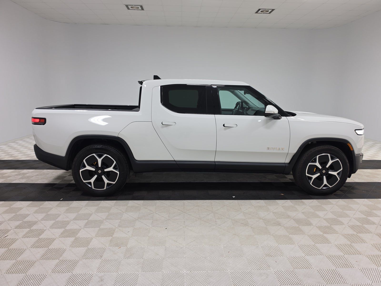 Used 2023 Rivian R1T Adventure Quad AWD/4WD image 6