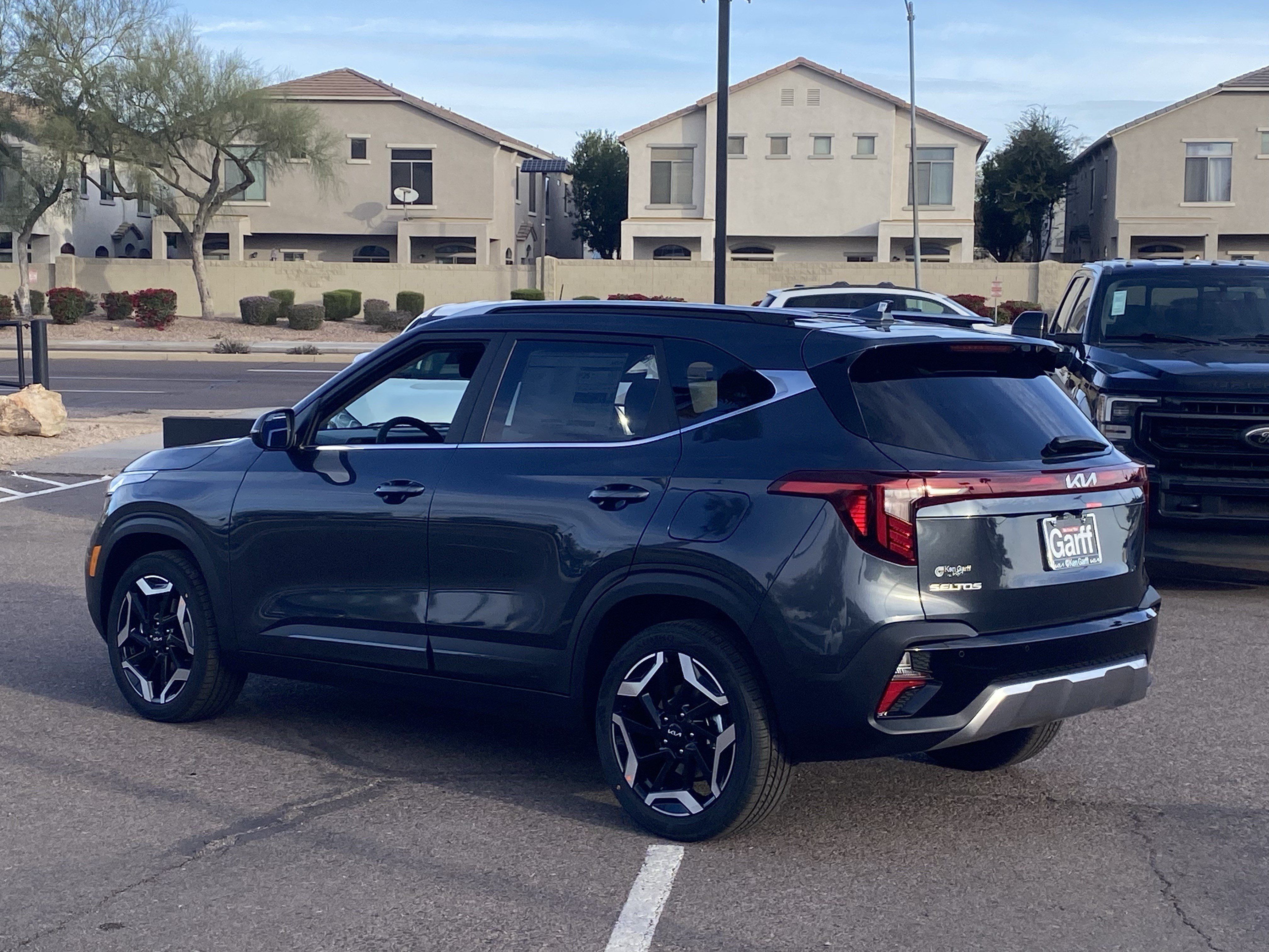 New 2026 Kia Seltos SX w/ SX Sunroof Package AWD/4WD image 3