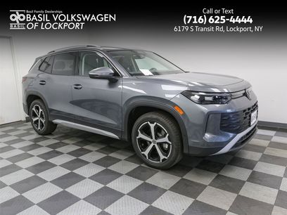 New 2025 Volkswagen Tiguan SE