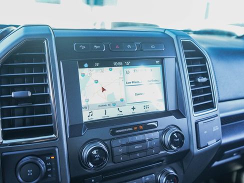 Used 2017 Ford F150 Raptor w/ Equipment Group 802A Luxury image 28