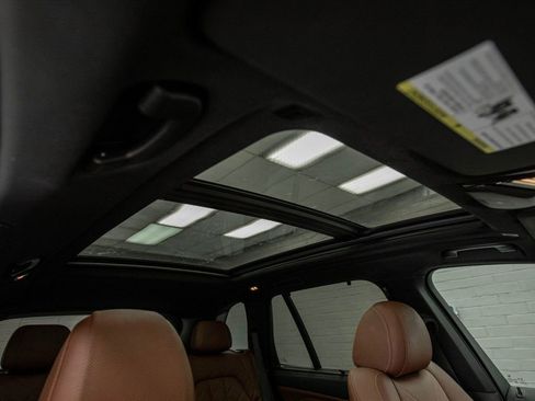 Used 2023 BMW X5 xDrive40i w/ Executive Package image 26