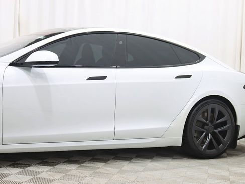 Used 2022 Tesla Model S image 3