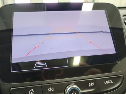 Used 2023 Chevrolet Malibu LT image 32