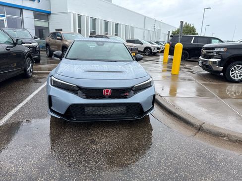 Used 2026 Honda Civic Type R image 2