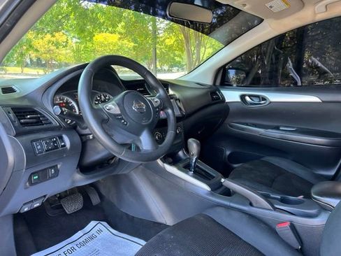 Used 2019 Nissan Sentra S FWD image 11