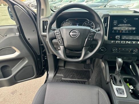 New 2026 Nissan Frontier SV w/ Tow Package AWD/4WD image 15