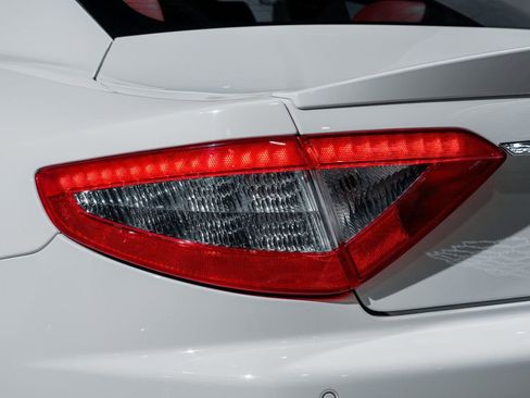 Used 2012 Maserati GranTurismo MC RWD image 39