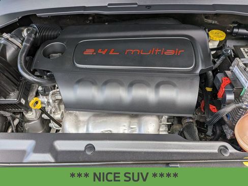 Used 2022 Jeep Compass Trailhawk AWD/4WD image 13