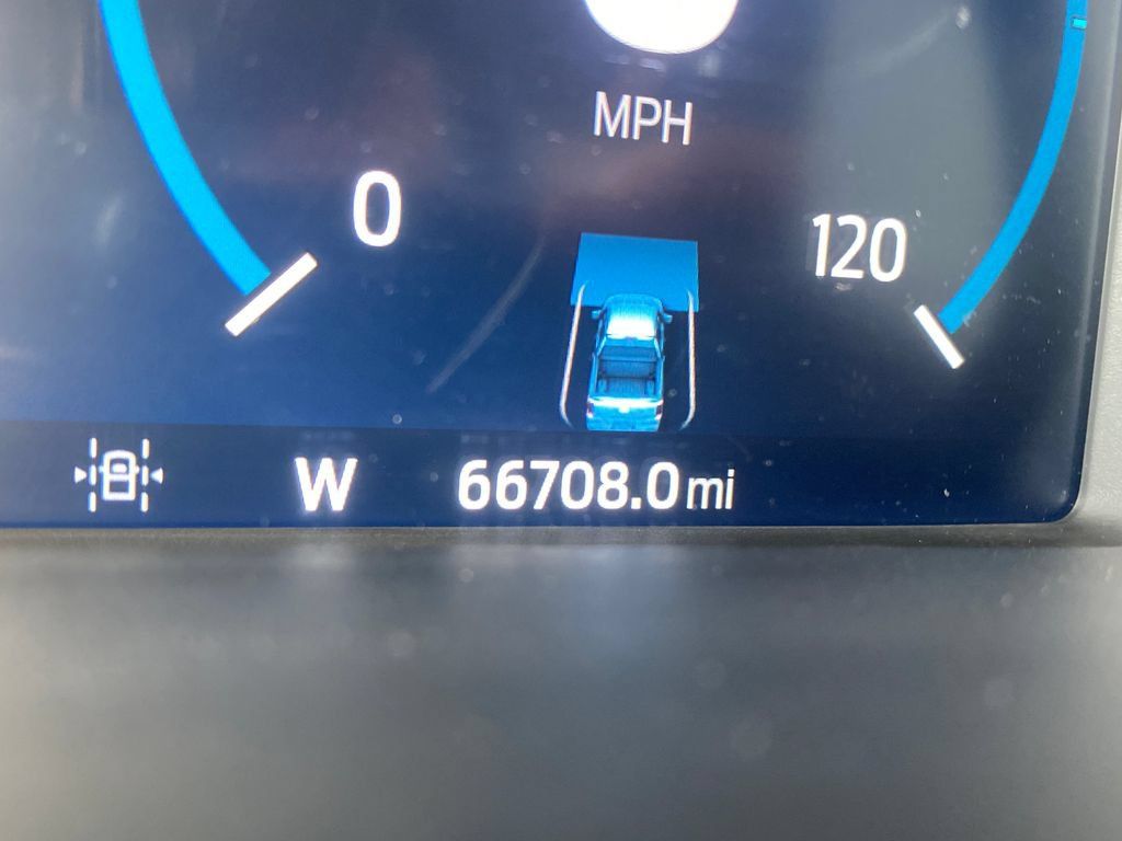 Used 2021 Ford F150 Lariat w/ Equipment Group 502A High AWD/4WD image 17