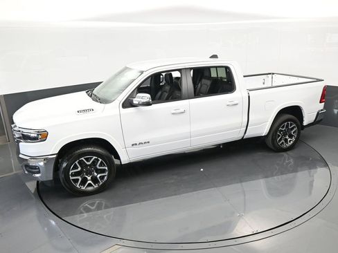 Used 2025 RAM 1500 Laramie image 34