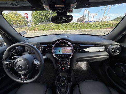 Used 2023 MINI Cooper S FWD image 18